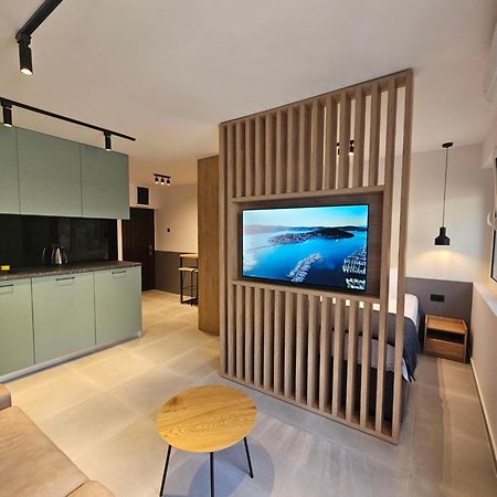 Anja & Ogo Apartments Sea View & Pool Petrovac Екстериор снимка