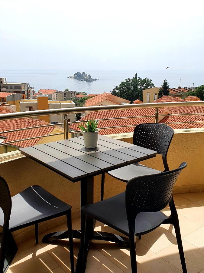 Anja & Ogo Apartments Sea View & Pool Petrovac Екстериор снимка